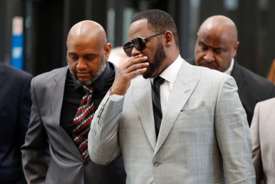 R. Kelly é condenado a 20 anos de prisão por pornografia infantil