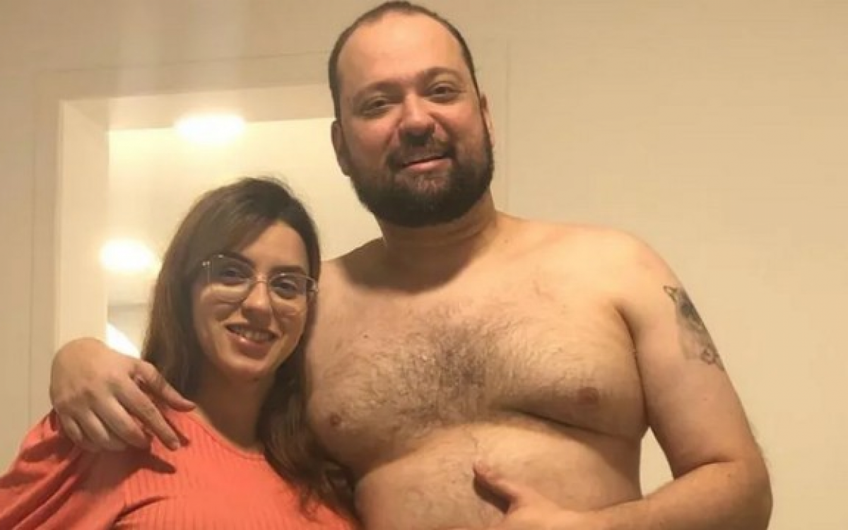 Letycia Peixoto, gr&aacute;vida de 8 meses, ao lado do companheiro Diogo Viola de Nadai, suspeito de ser o mandante da morte da gestante