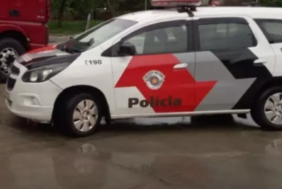 Motociclista é agredido por PMs em SP