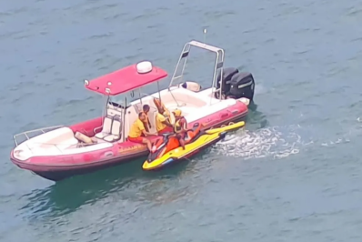 Adolescente desaparece em praia do Guarujá após ser levado por correnteza