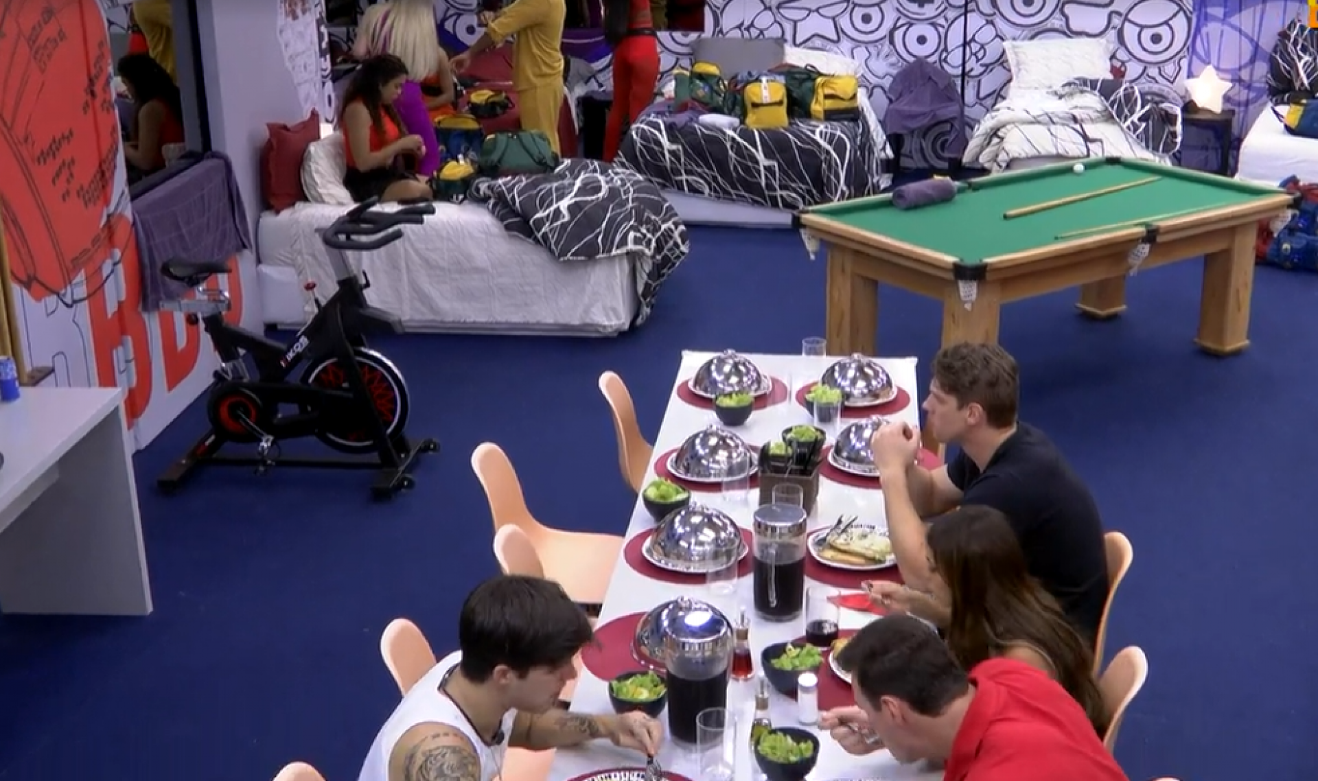 Ex-participantes aguardam decisão do público sobre quem volta para a casa do 'BBB 23' - Reprodução/Globo