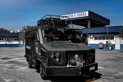 Quatro PMs ficam feridos durante operação no Complexo do Chapadão