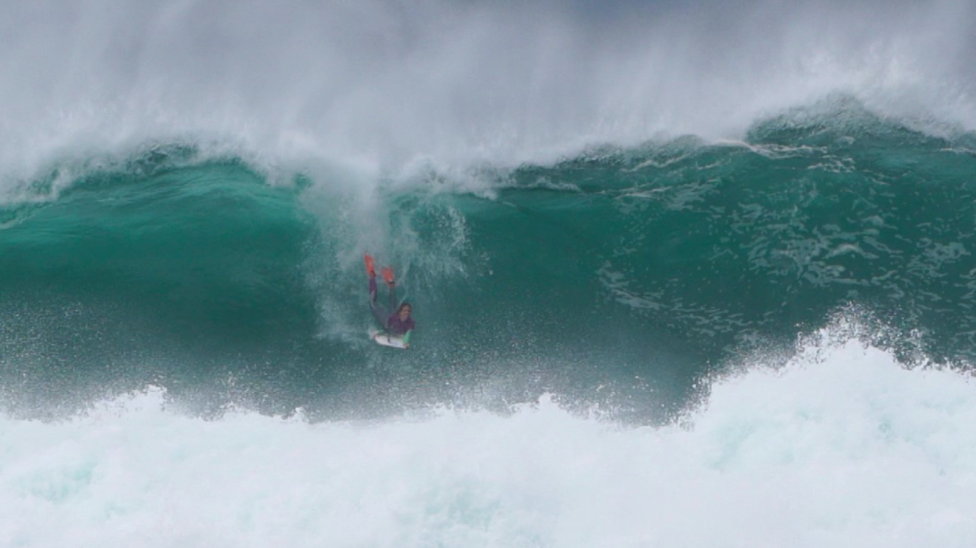 Onda surfada por Marina Hartz - Foto: Divulga&ccedil;&atilde;o