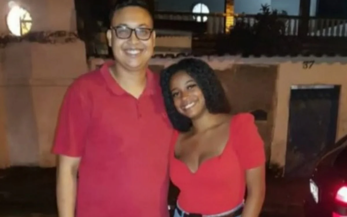 O pai da v&iacute;tima, Marcos Vin&iacute;cius Lino de Lima, e a madrasta, Patr&iacute;cia Andr&eacute; Ribeiro, s&atilde;o acusados pela morte de Qu&ecirc;nia