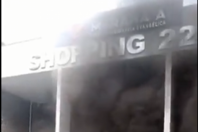 Incêndio atinge Shopping 229, na Tijuca, Zona Norte