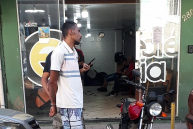 Homem é preso após roubar R$ 300 reais de sorveteria na Várzea