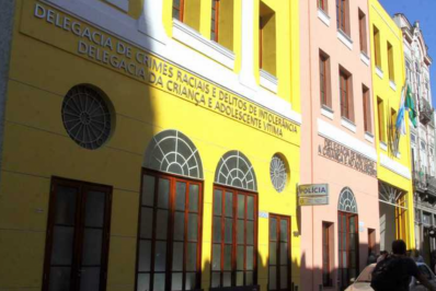 Filha do ator Rafael Zulu é vítima de racismo em colégio de Niterói