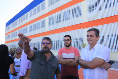 Deputado federal Washington Quaquá conhece as instalações do CEPT de Itaipuaçu