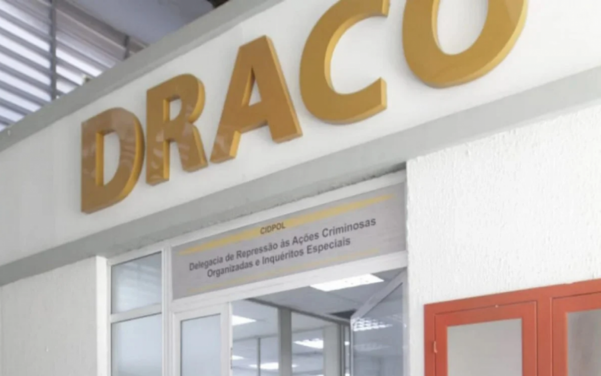 Em depoimento na Draco, militar admitiu que estava na comunidade para comprar drogas