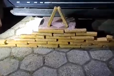 Mulher é presa com 27 tabletes de maconha em Piraí