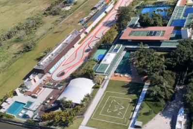 Neymar ostenta mansão durante passeio de helicóptero e brinca: 'DisNEYlândia'