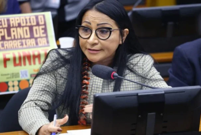Deputada do PL apresenta projeto para exigir exame toxicológico a estudantes de universidades federais