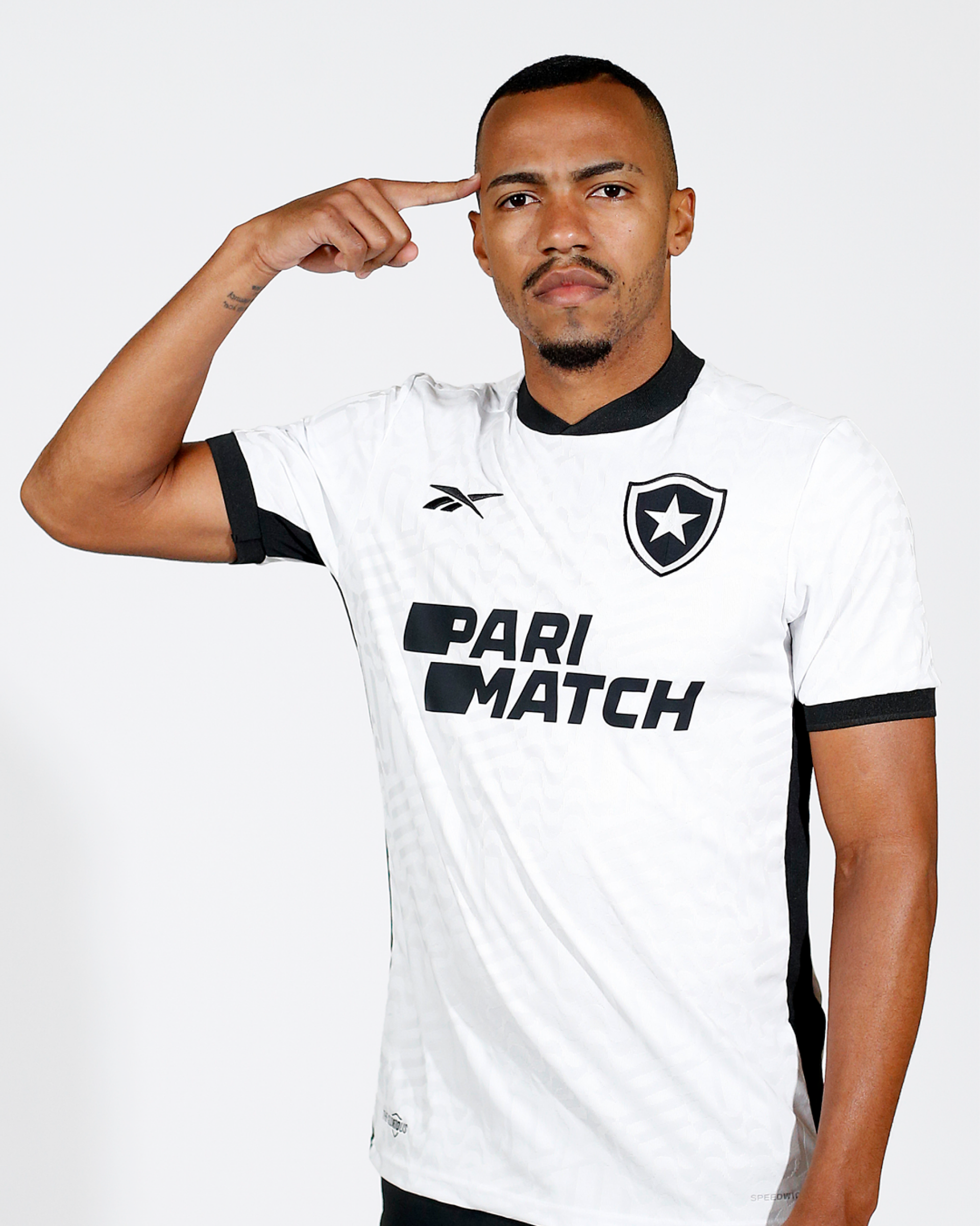 Nova camisa branca do Botafogo - Foto: Divulgação/Botafogo