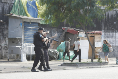 Vila Kennedy é alvo de nova operação da Polícia Militar