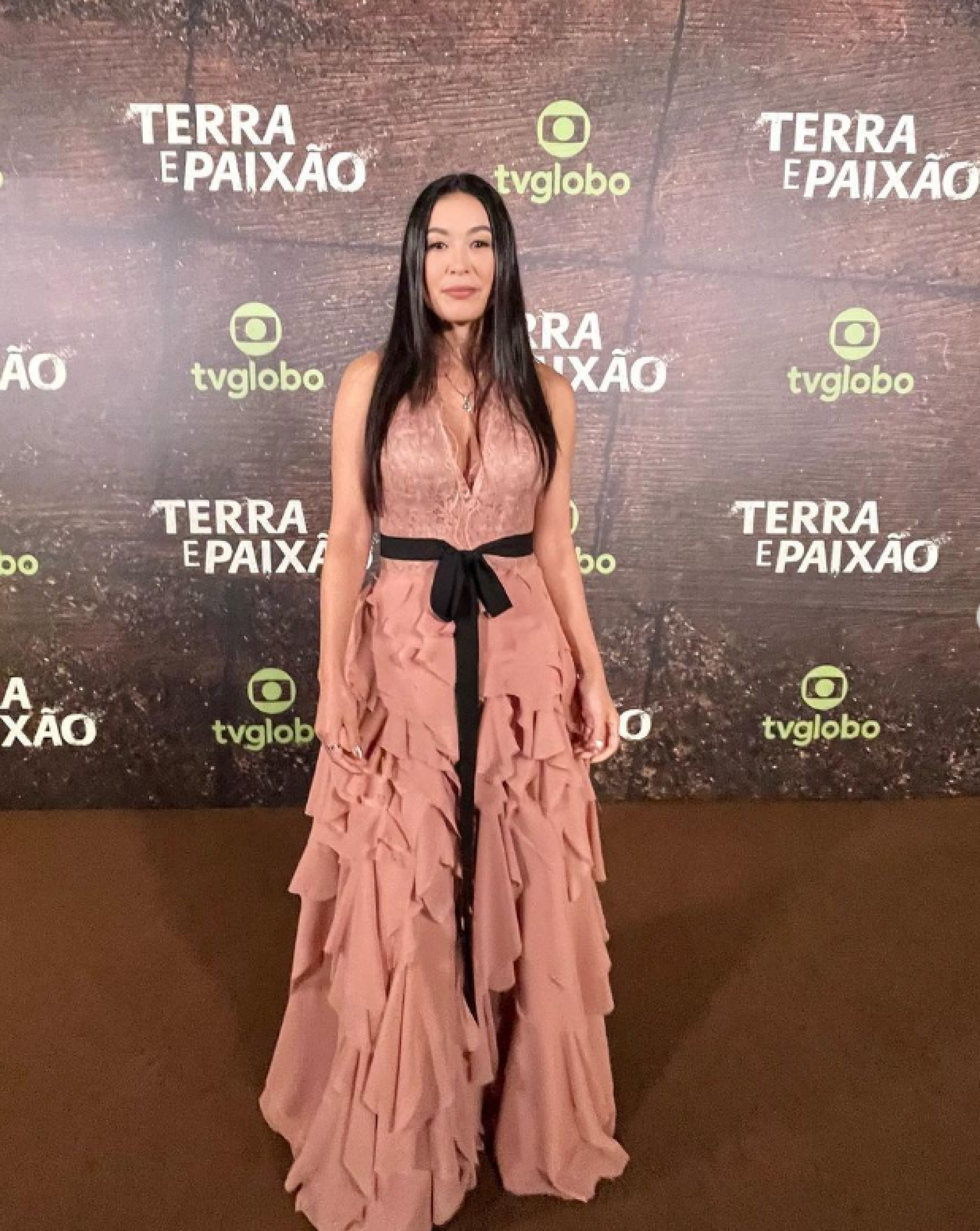 Bruna Aiiso vive a psiquiatra Laurita em 'Terra e Paixão' - Reprodução / Instagram