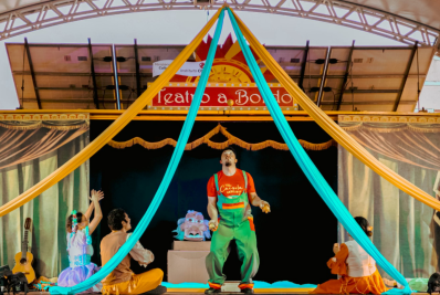 Teatro a Bordo chega em Itaguaí com sua Caixola Brincante