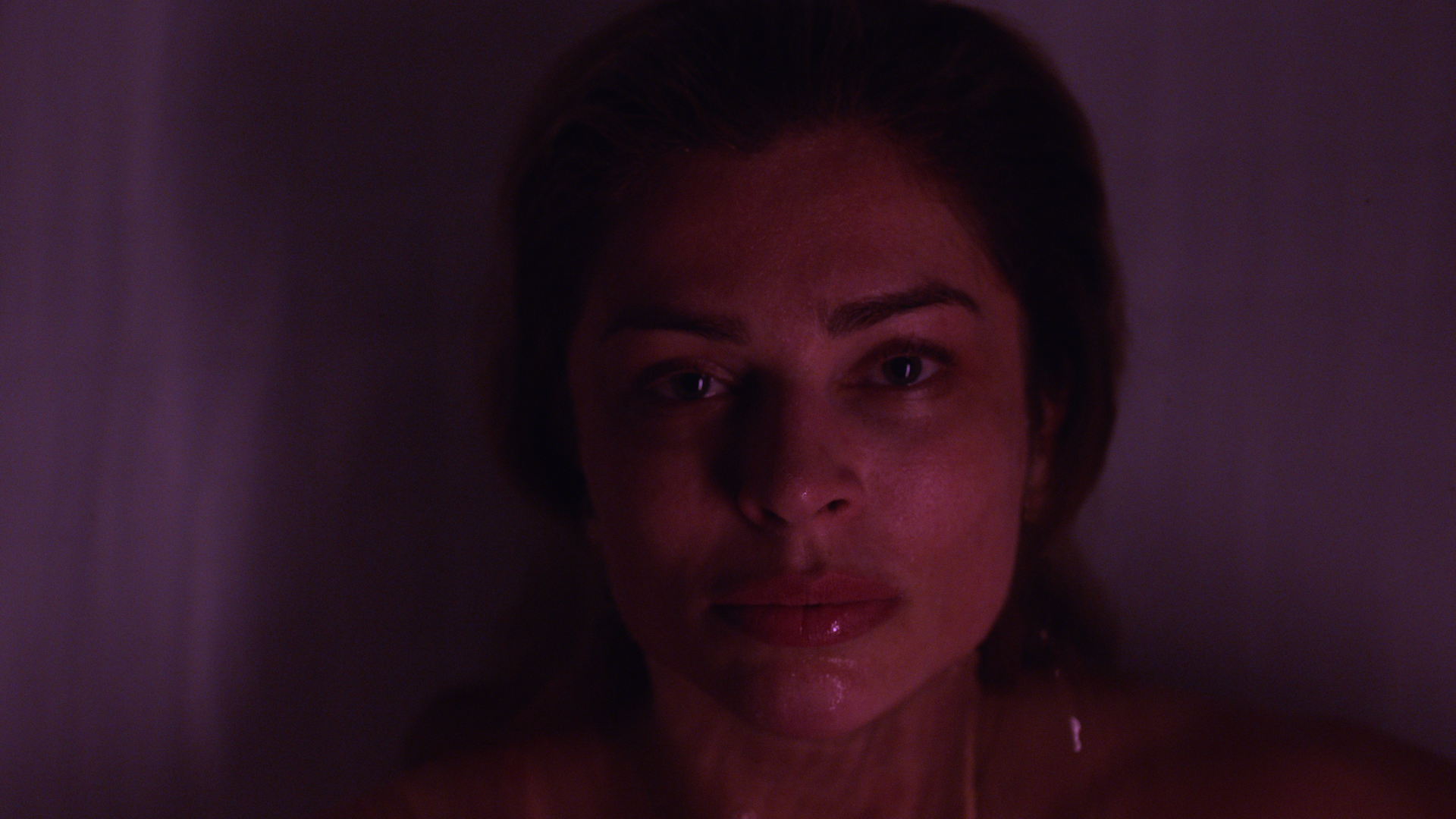 Grazi Massafera vive mãe envolvida em situações misteriosas com os filhos no filme 'Uma Família Feliz - Divulgação