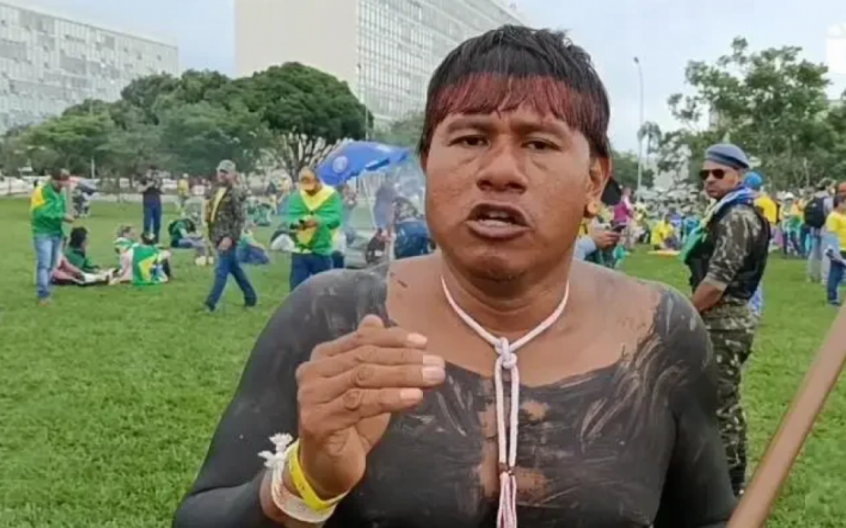 Cacique Serene Xavante durante manifestação em Brasília