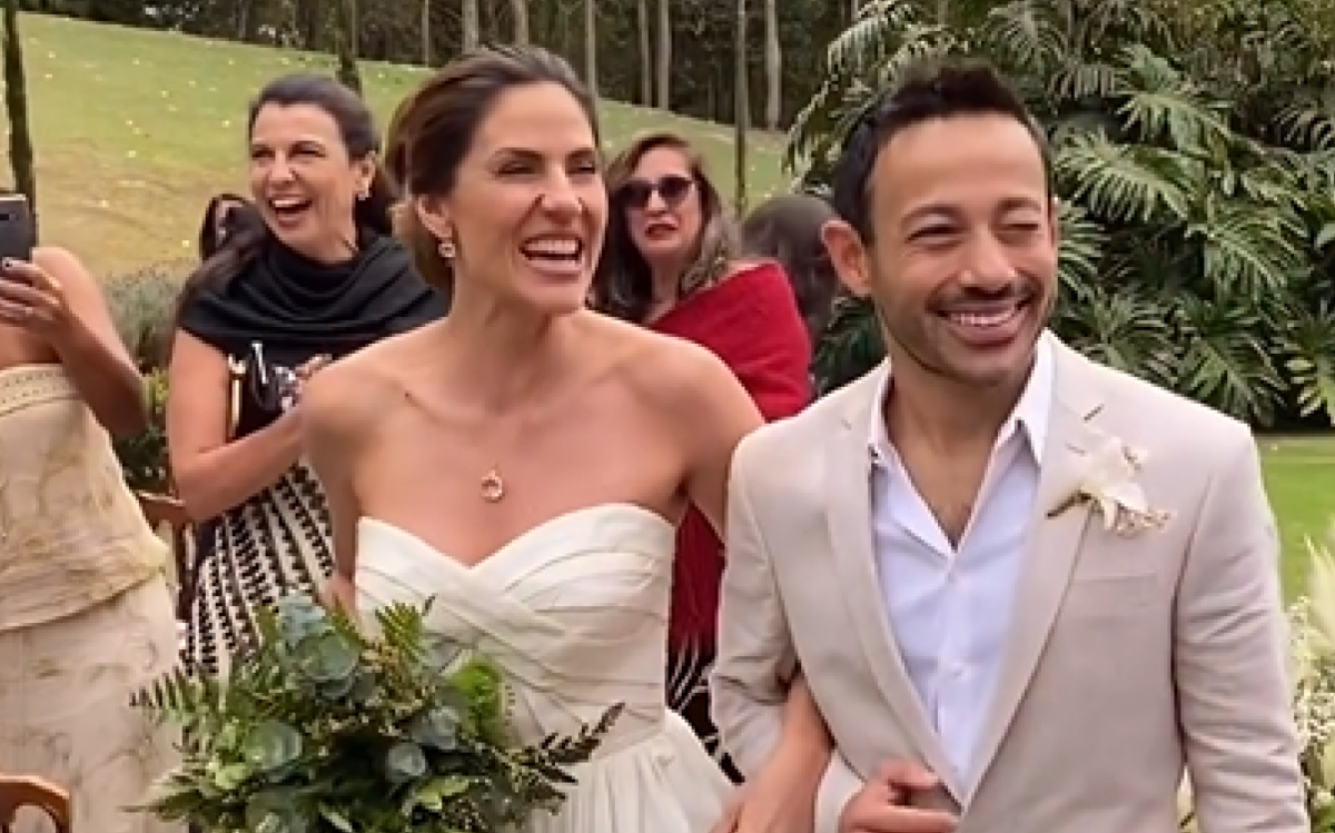 Rafaela e Rodrigo se casaram no &uacute;ltimo s&aacute;bado, 19