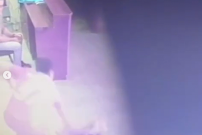 Síndico de prédio onde Victor Meyniel foi agredido defende porteiro: 'Ele tem medo das coisas'