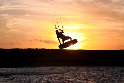 Praticantes de kitesurf abrem 