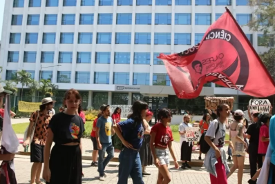 Greve na USP: reitor aumenta número de contratações de professores
