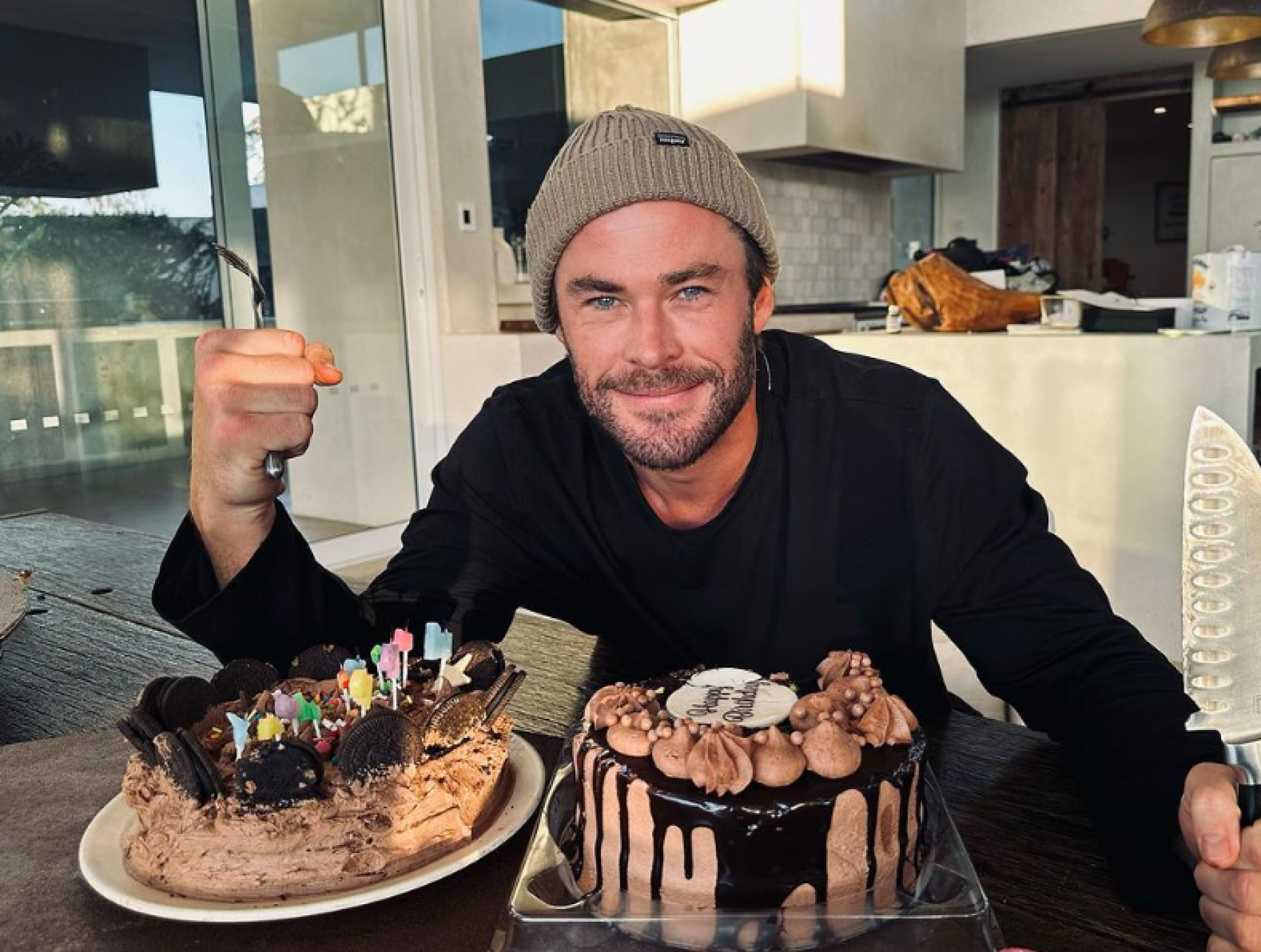 Chris Hemsworth muda estilo de vida após descobrir tendência ao Alzheimer, Celebridades