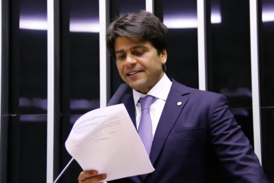 Ideia é evitar arranjos de grupos para não pagar impostos, diz relator