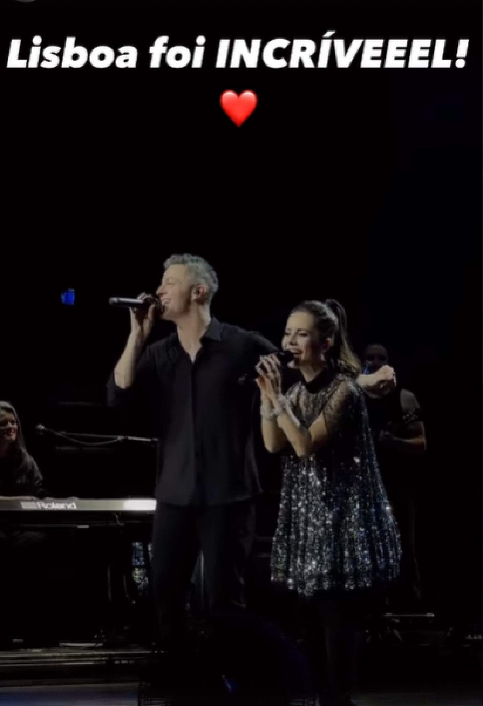 Sandy e Lucas Lima durante show na Europa - Reprodução / Instagram