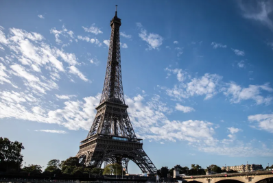 Torre Eiffel será iluminada com cores de Israel em solidariedade após ataque do Hamas