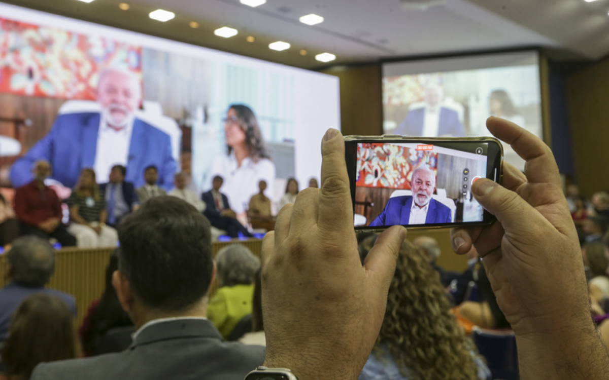 Petista participou da cerimônia de comemoração dos 20 anos do Bolsa Família