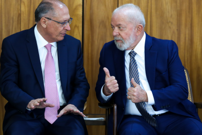 Lula disse que todo mundo precisa ajudar na articulação política, diz Alckmin