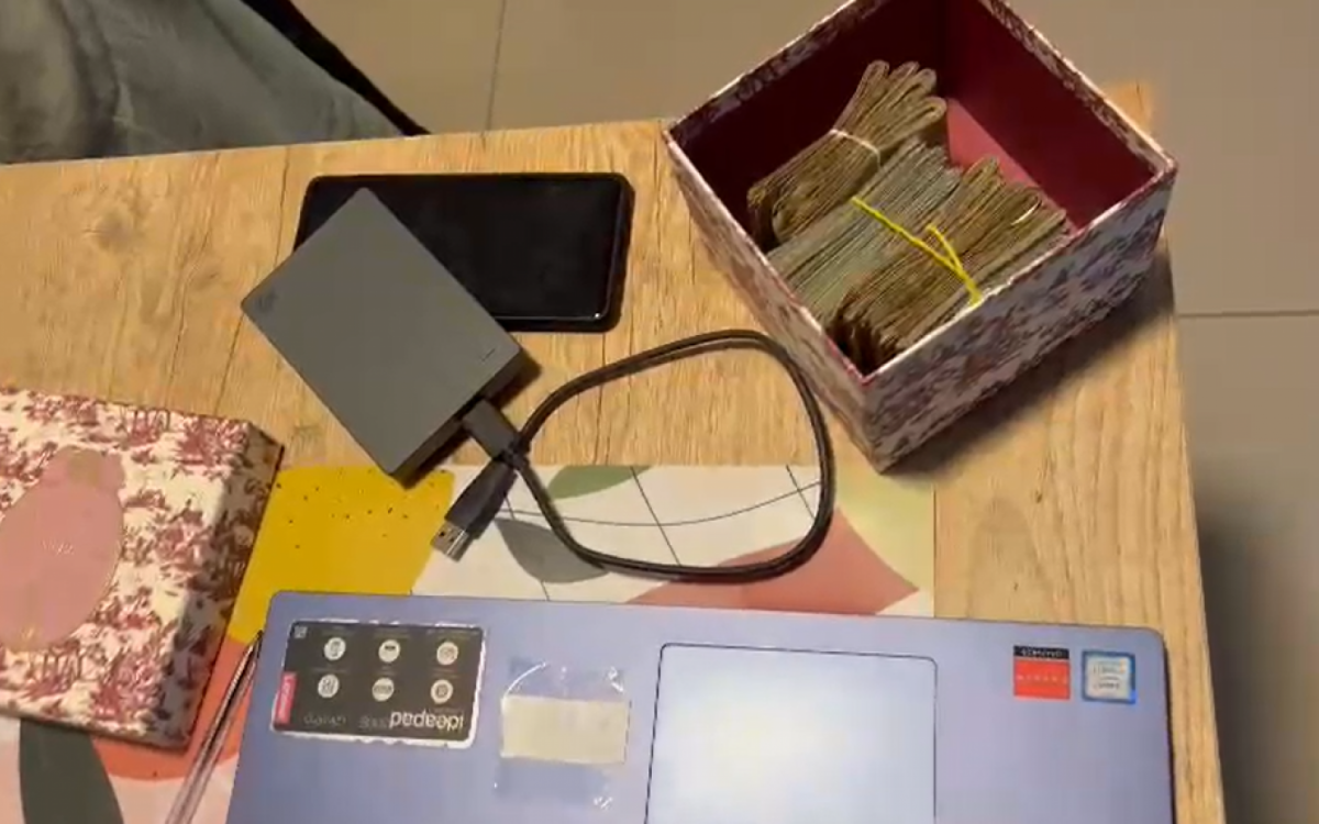 Material apreendido na casa de um dos alvos da operação