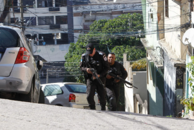 Comunidades do RJ são alvos de operações da PM; Bope atua no Morro do Dendê