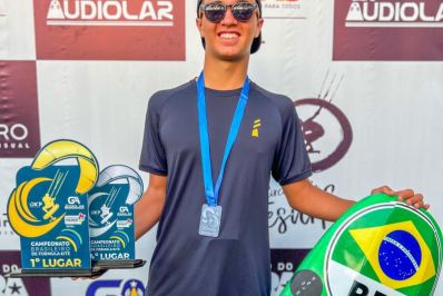 Sanjoanense é o novo campeão brasileiro de Kitesurf na classe Hydrofoil Tubular