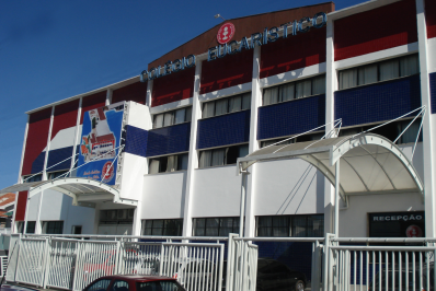 Café solidário define últimos detalhes para show beneficente com a cantora Joana