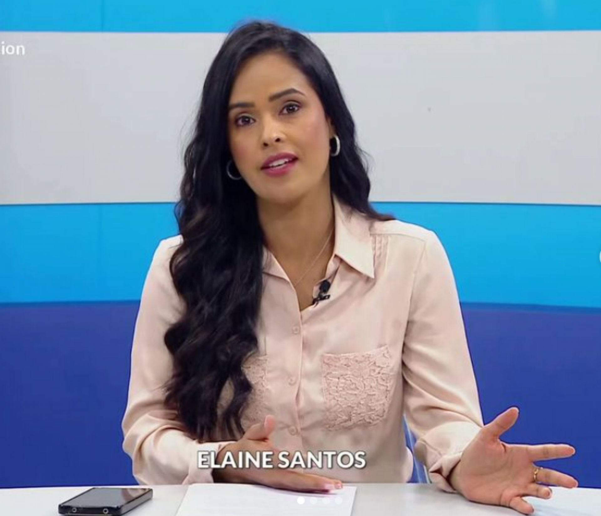 A jornalista Elaine Santos tinha 38 anos e apresentava o 'CN Notícias' na Canção Nova - Reprodução/Instagram