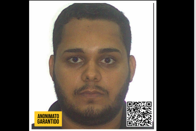 Suspeito de matar namorada a facadas na Maré segue foragido