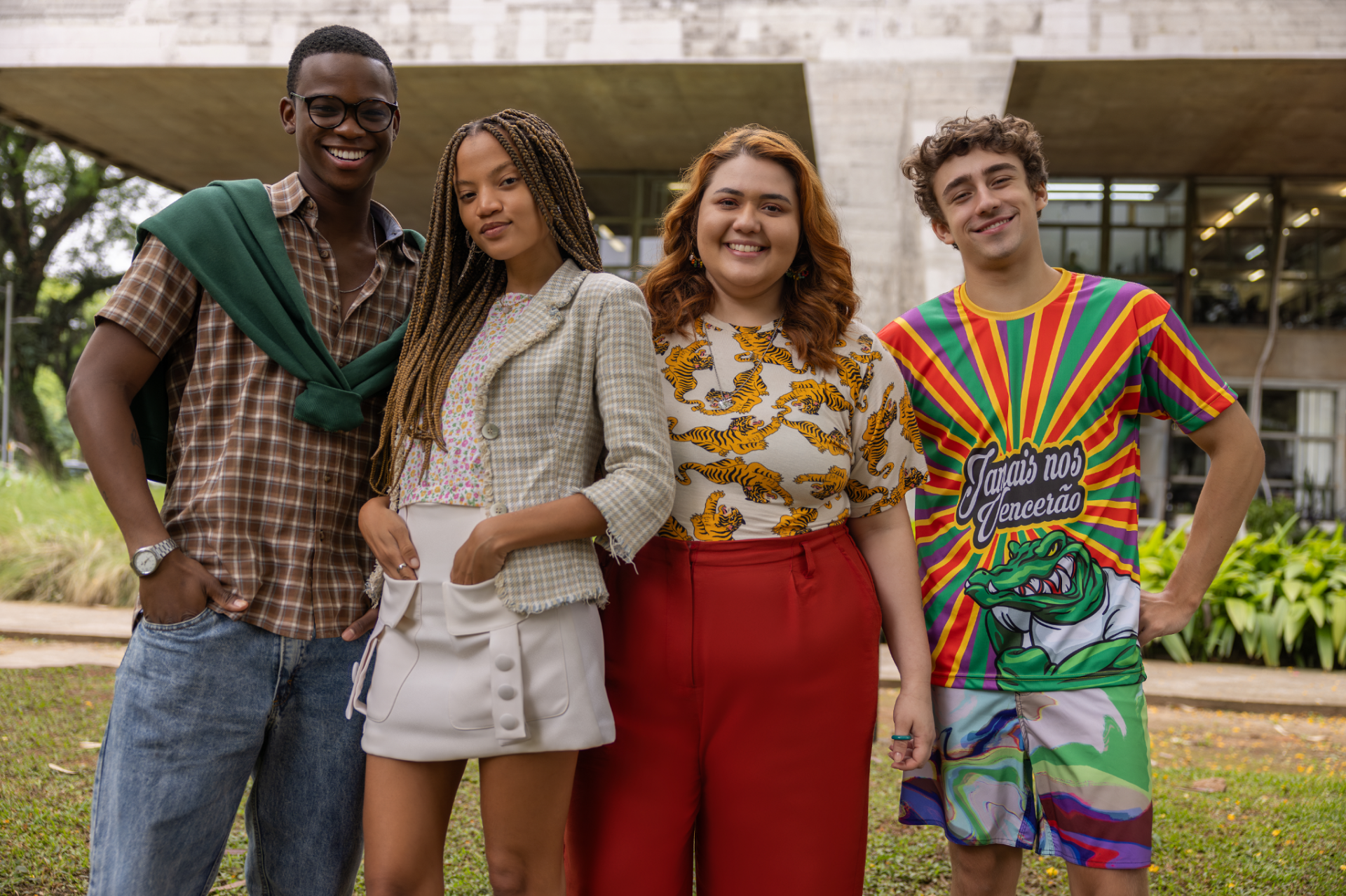 O novo elenco jovem da terceira temporada universitária de 'De Volta aos 15': Faíska, Emira Sophia, Amanda Linhares e Enzo Krieger - Vans Bumbeers/Netflix