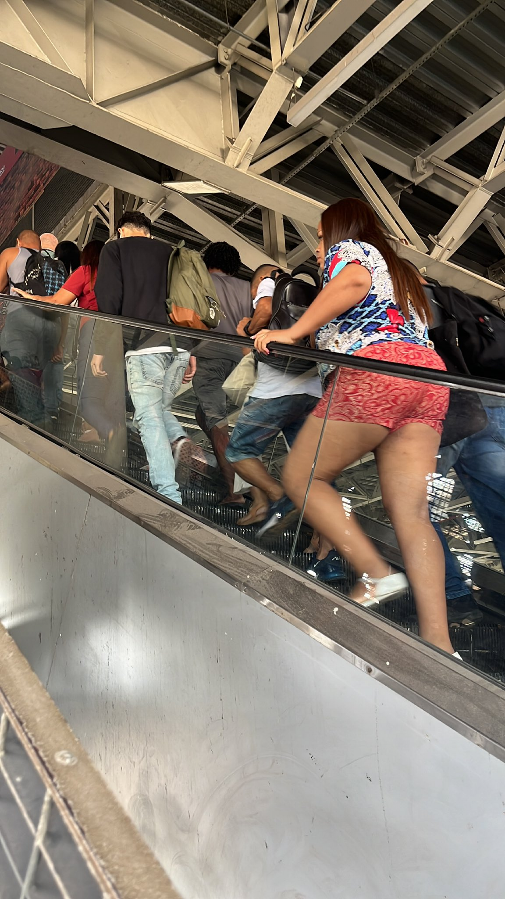Passageiros registram escadas rolantes fora de funcionamento em estações da SuperVia - Reprodução/Redes sociais