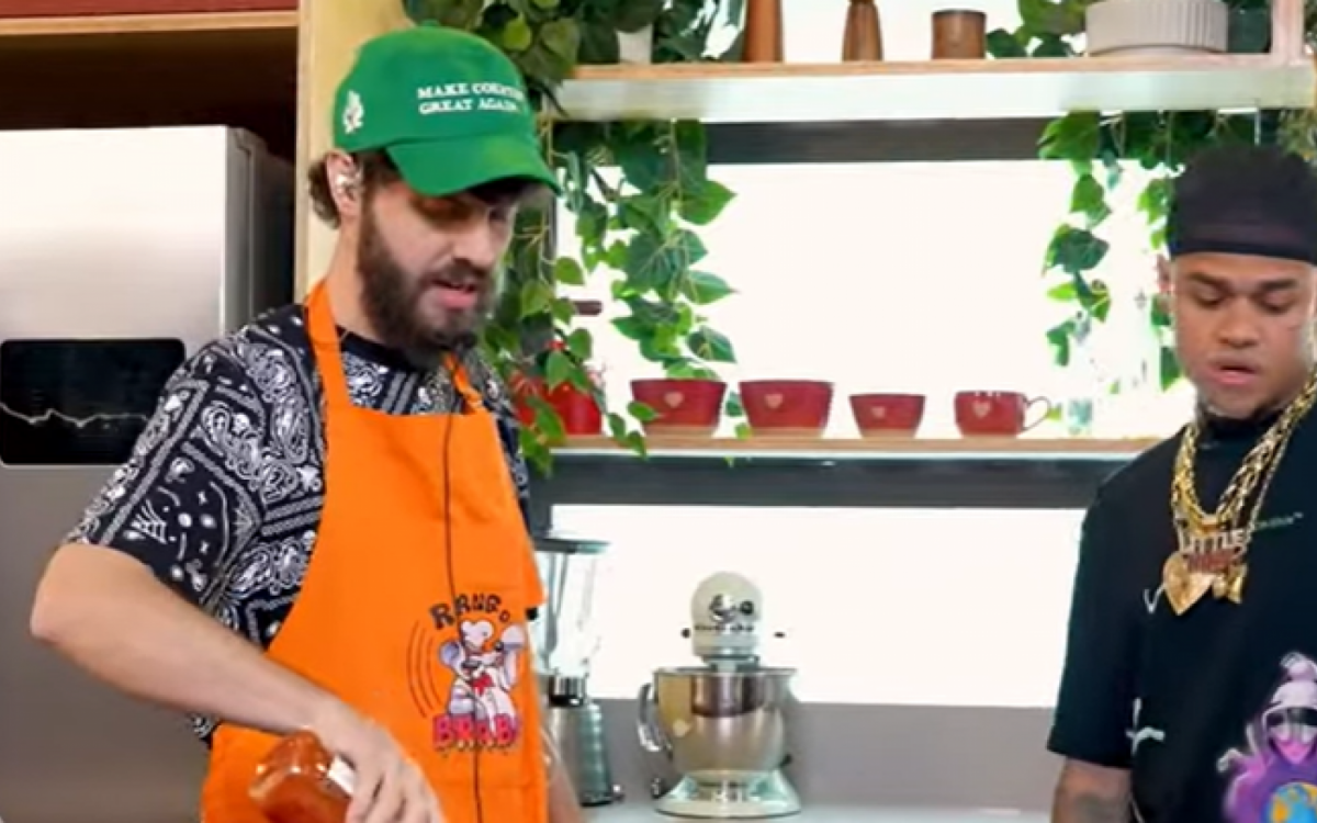 Diogo Defante entrevista MC Cabelinho no quadro 'Rango Brabo' no Podpah - Reprodução/Youtube