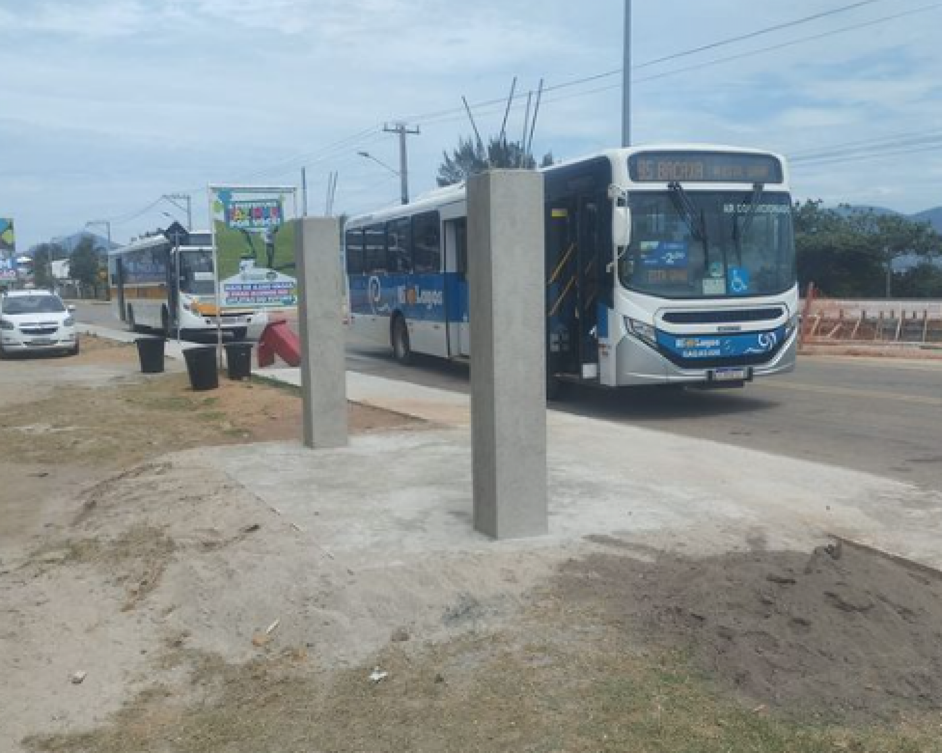 Prefeitura de Saquarema realiza obras e constrói pontos de ônibus - Divulgação/Prefeitura de Saquarema