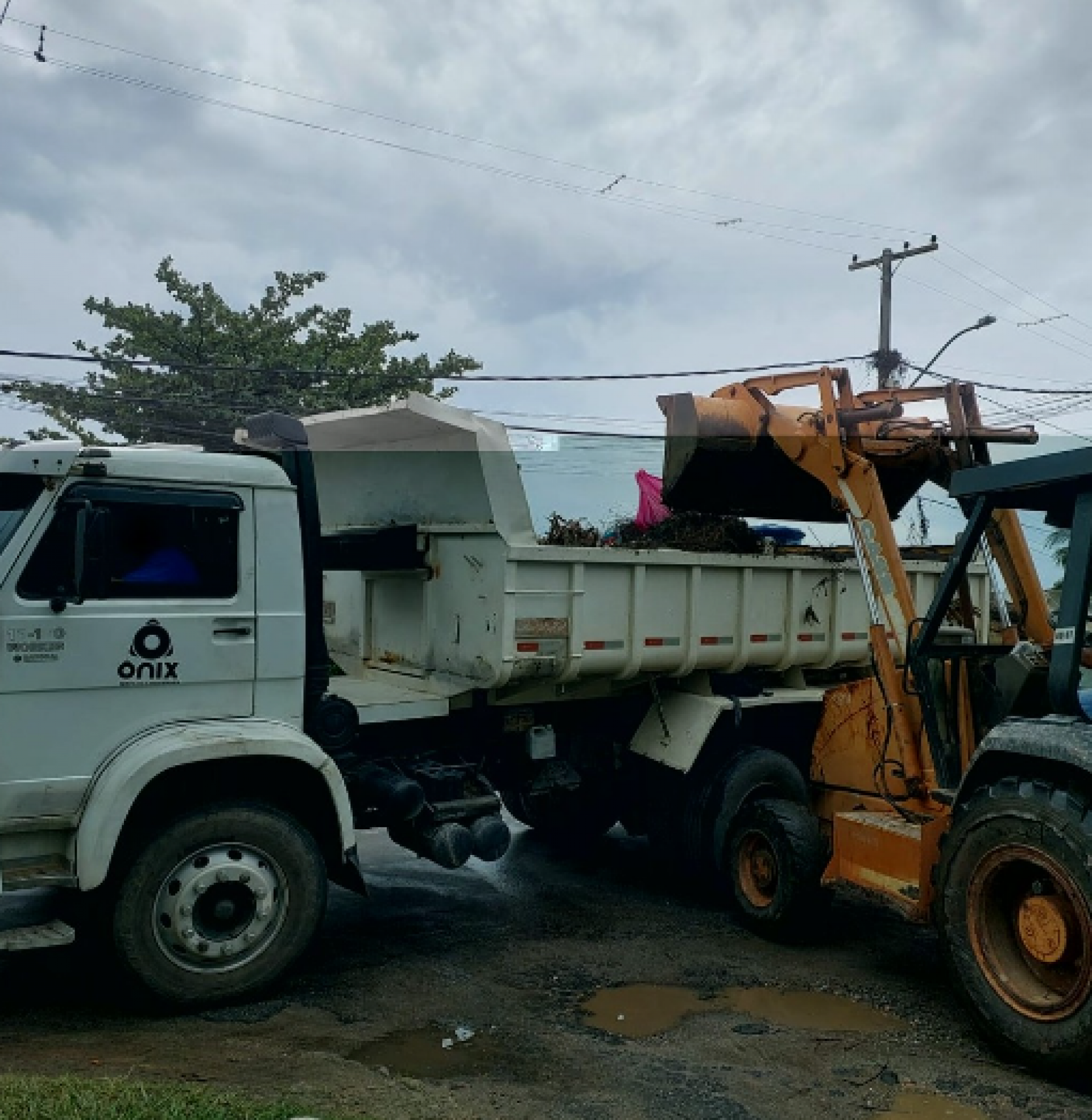 Prefeitura de Saquarema segue com as manutenções e limpezas nos bairros da cidade - Divulgação/Prefeitura de Saquarema
