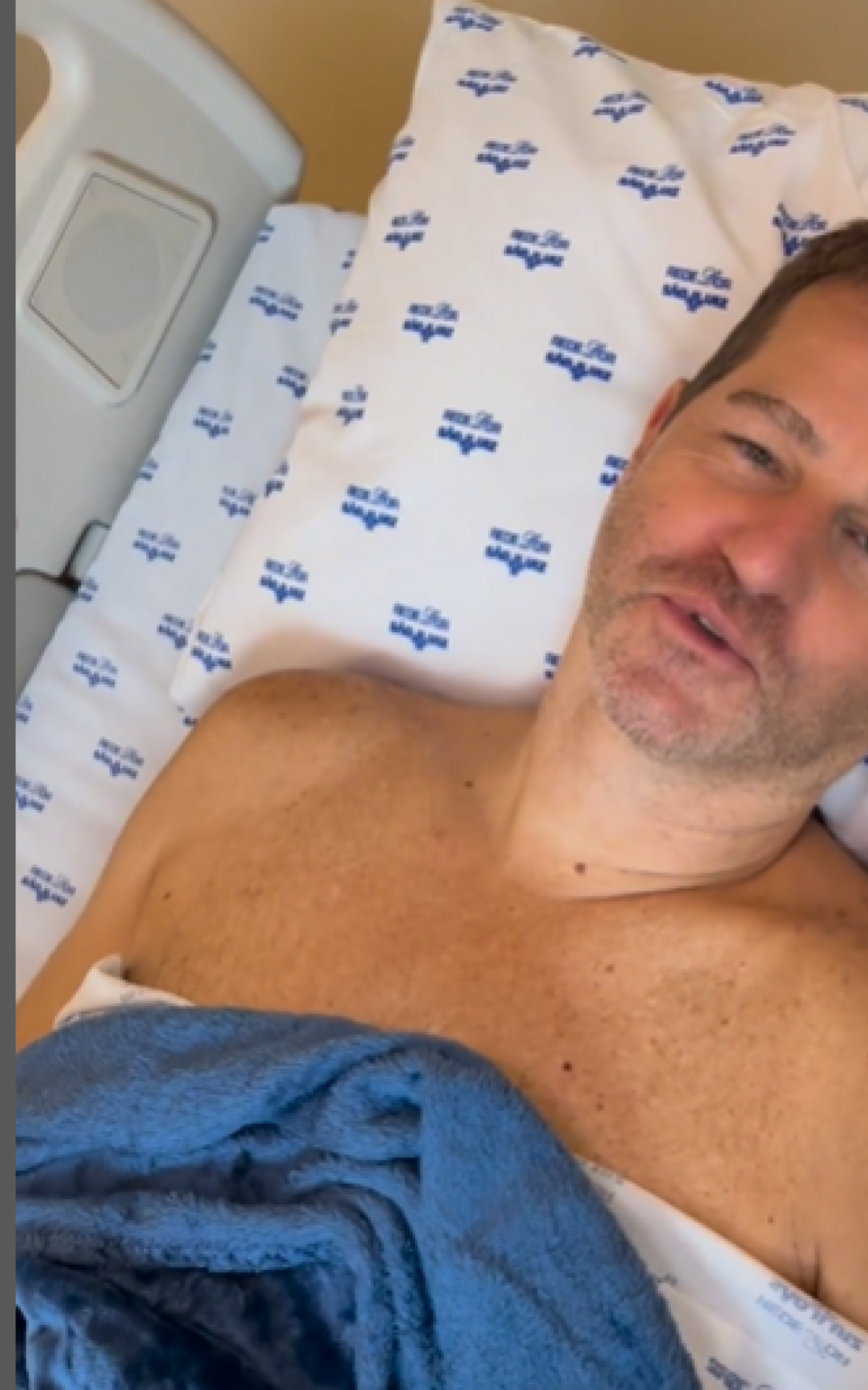 Cantor Afonso Nigro retira tumor do rim em cirurgia - Reprodução/Instagram