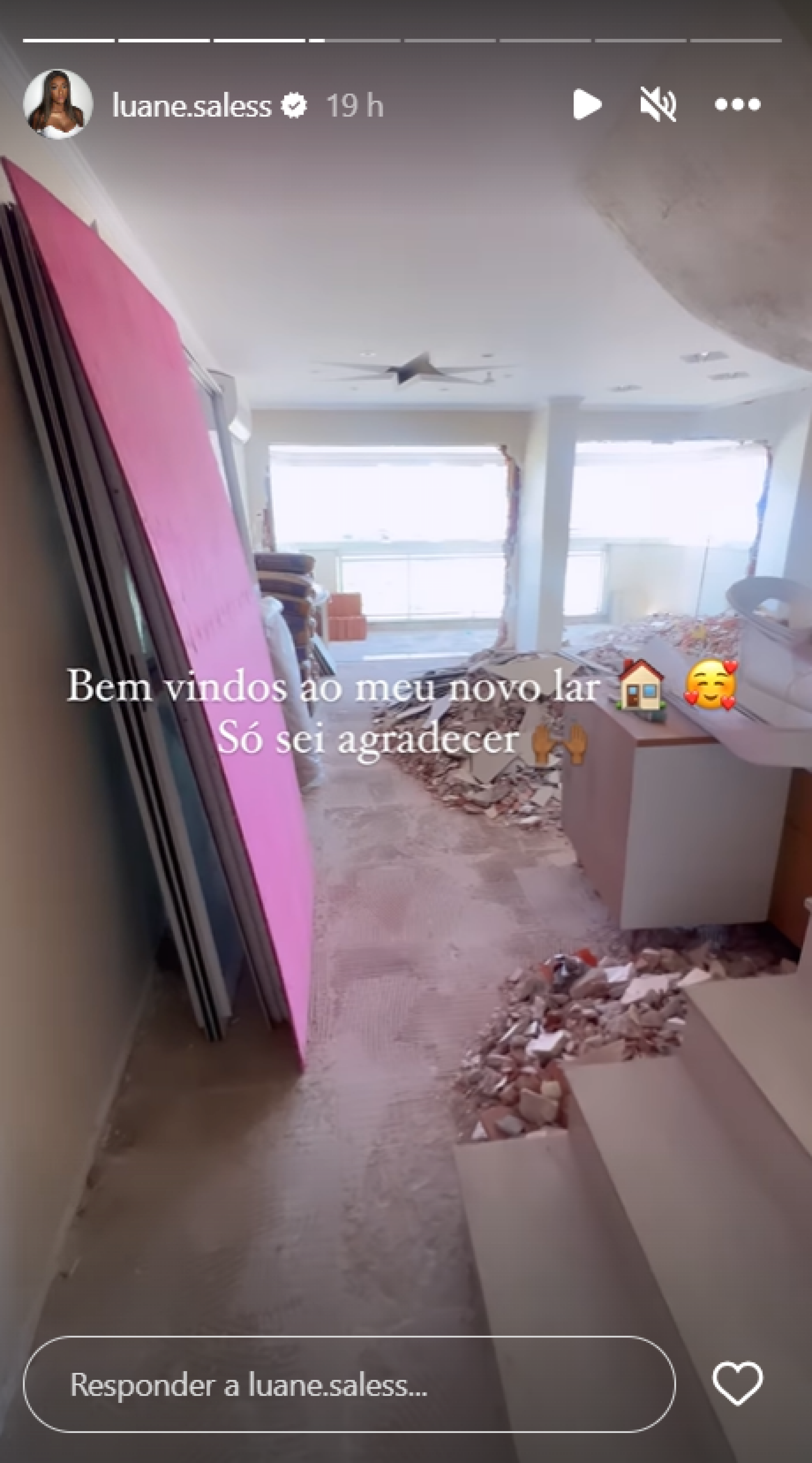 Irmã de Ludmilla mostrou alguns detalhes da obra de sua cobertura - Reprodução / Instagram