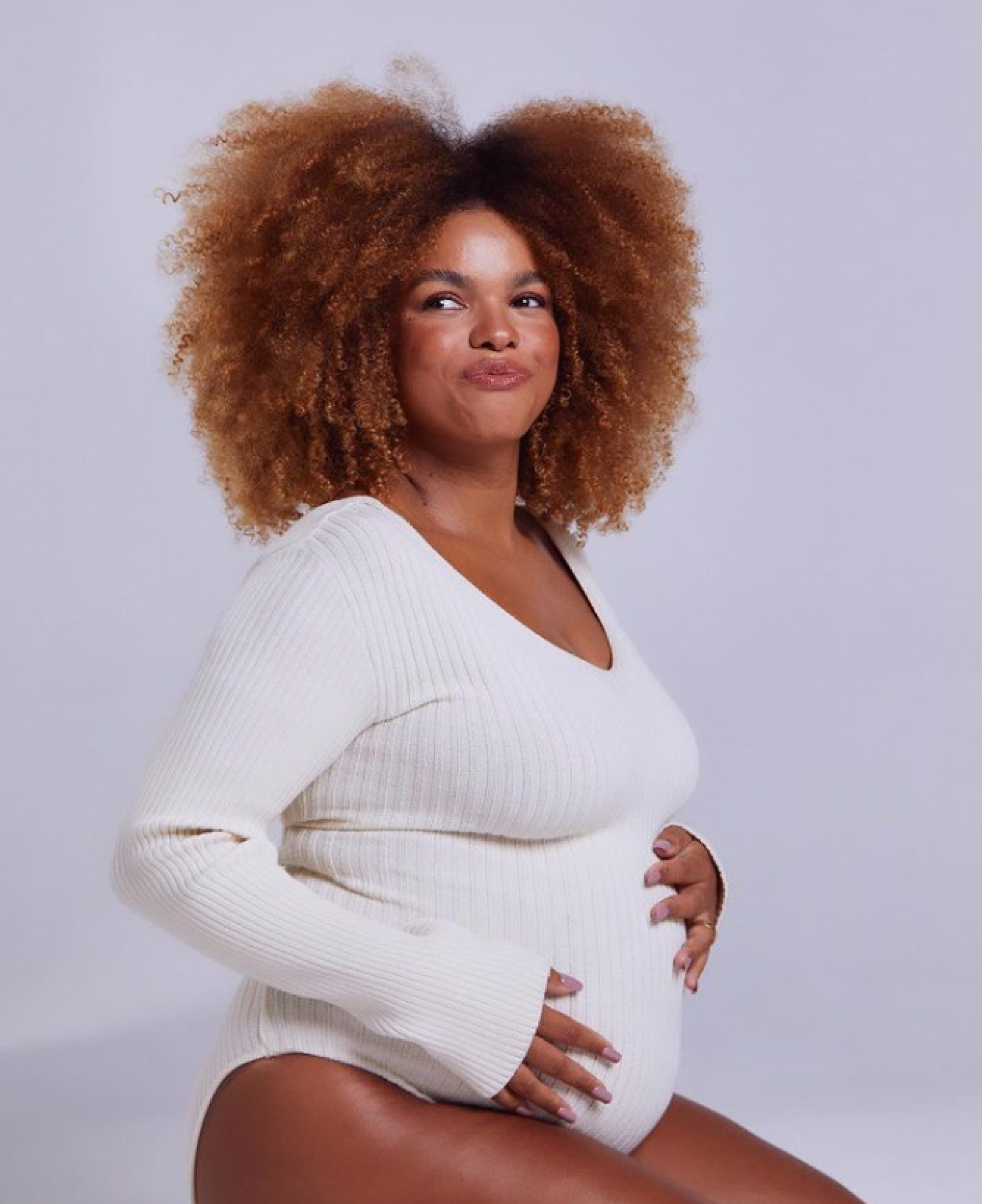 Jeniffer Nascimento compartilha novo clique com filha, Lara - Reprodução / Instagram