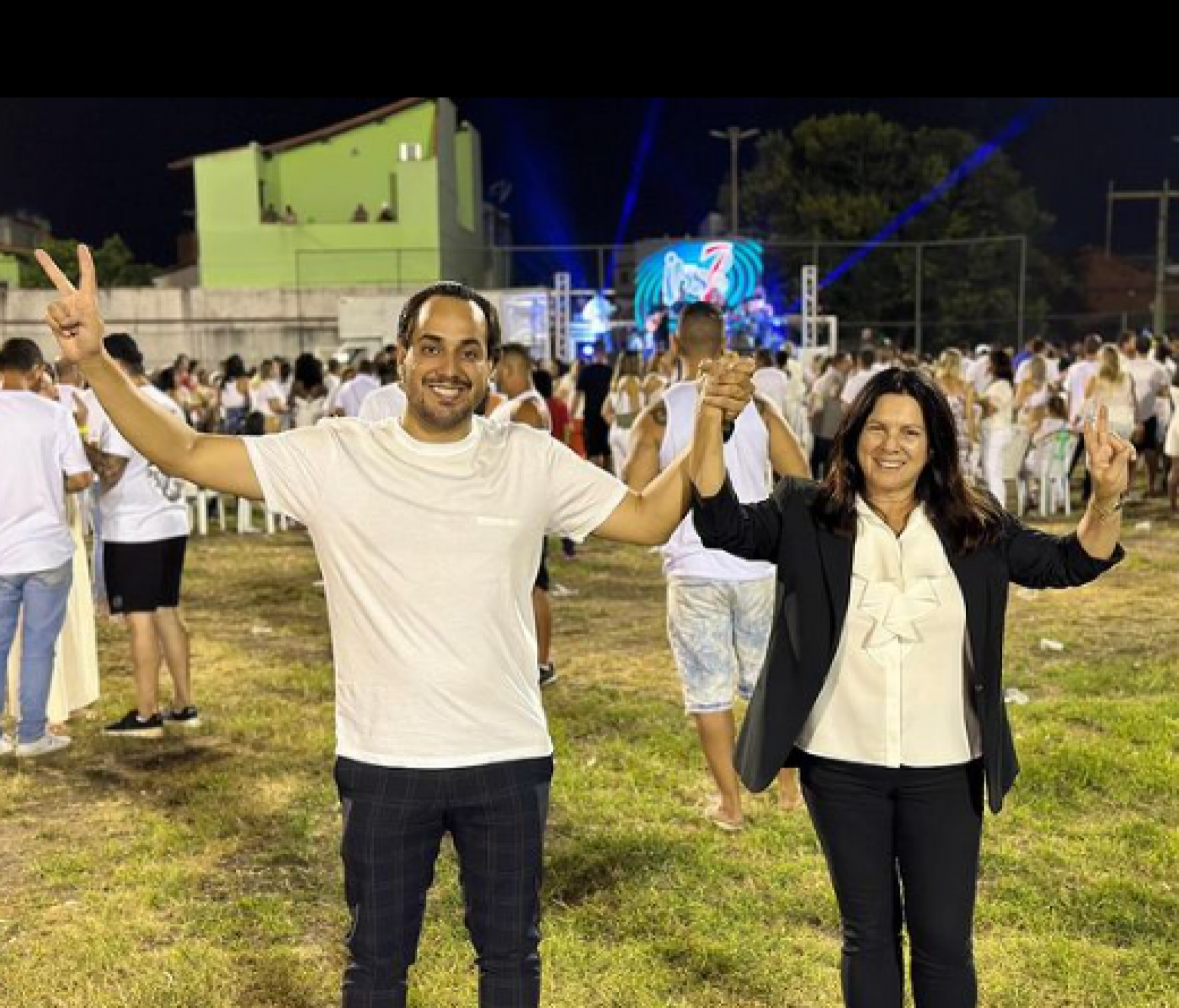 Bruno Alpacino e Magdala Furtado na festa  dos servidores da sa&uacute;de - Redes Sociais