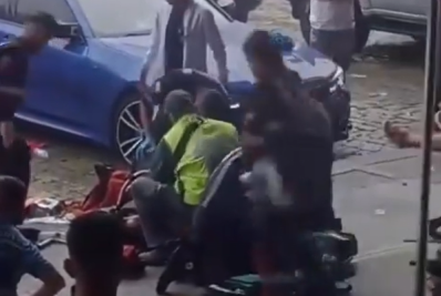 Imagens mostram socorro a jovens encontrados mortos por intoxicação dentro de carro em Balneário Camboriú