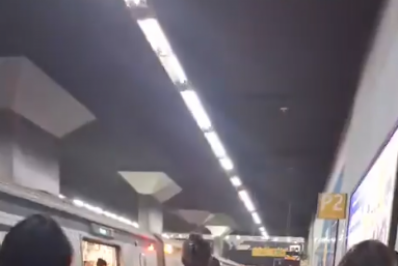 Vídeo: falha elétrica no metrô assusta passageiros na Estação Largo do Machado