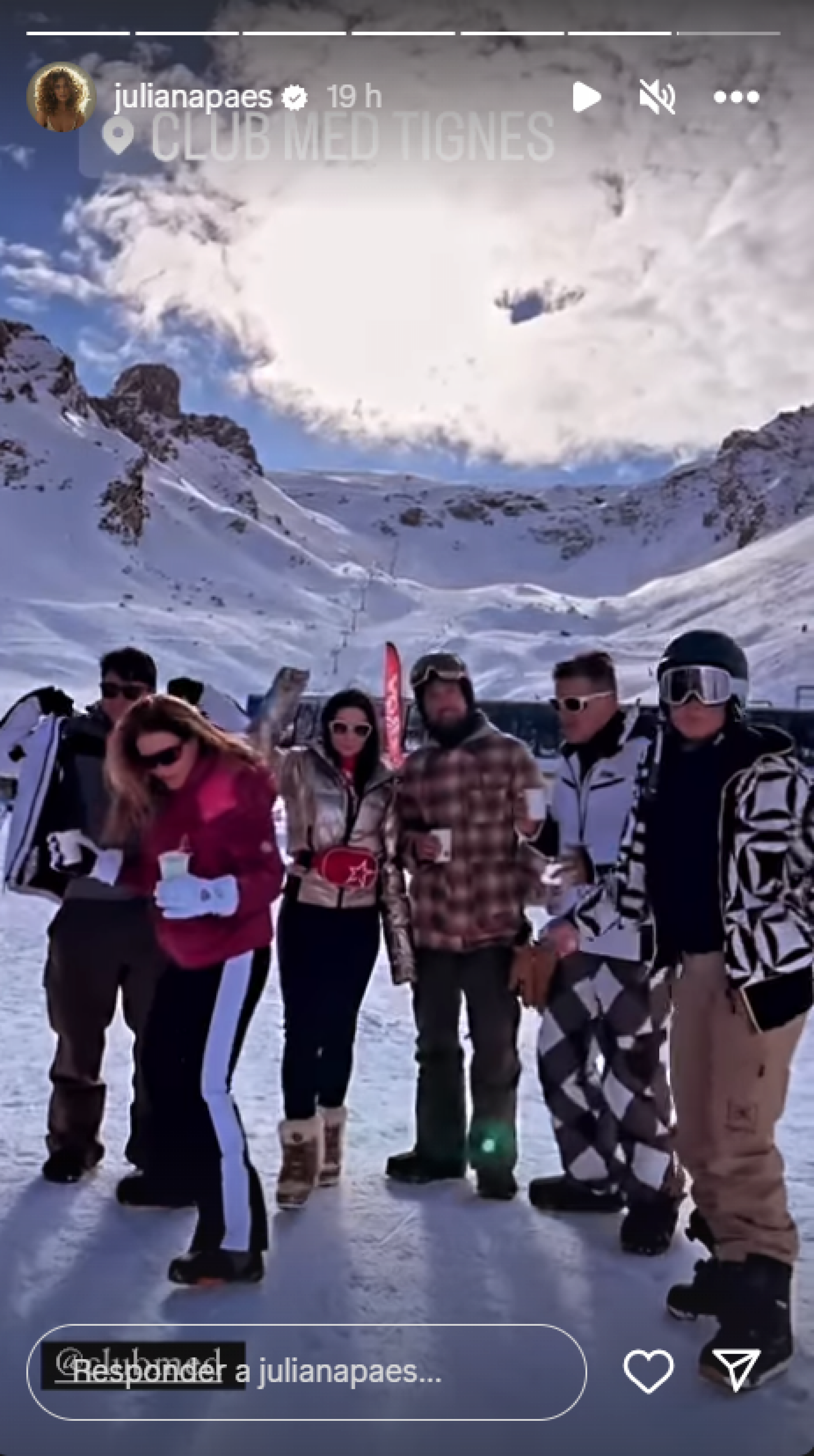 Juliana Paes estava no Club Med, em Paris, quando soube da morte do pai - Reprodução / Instagram